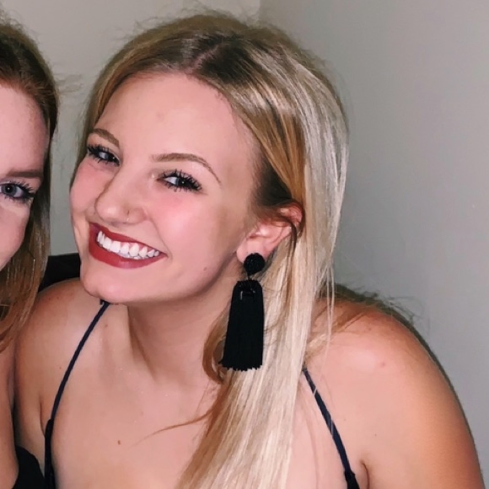 Meet your Posher, Jess